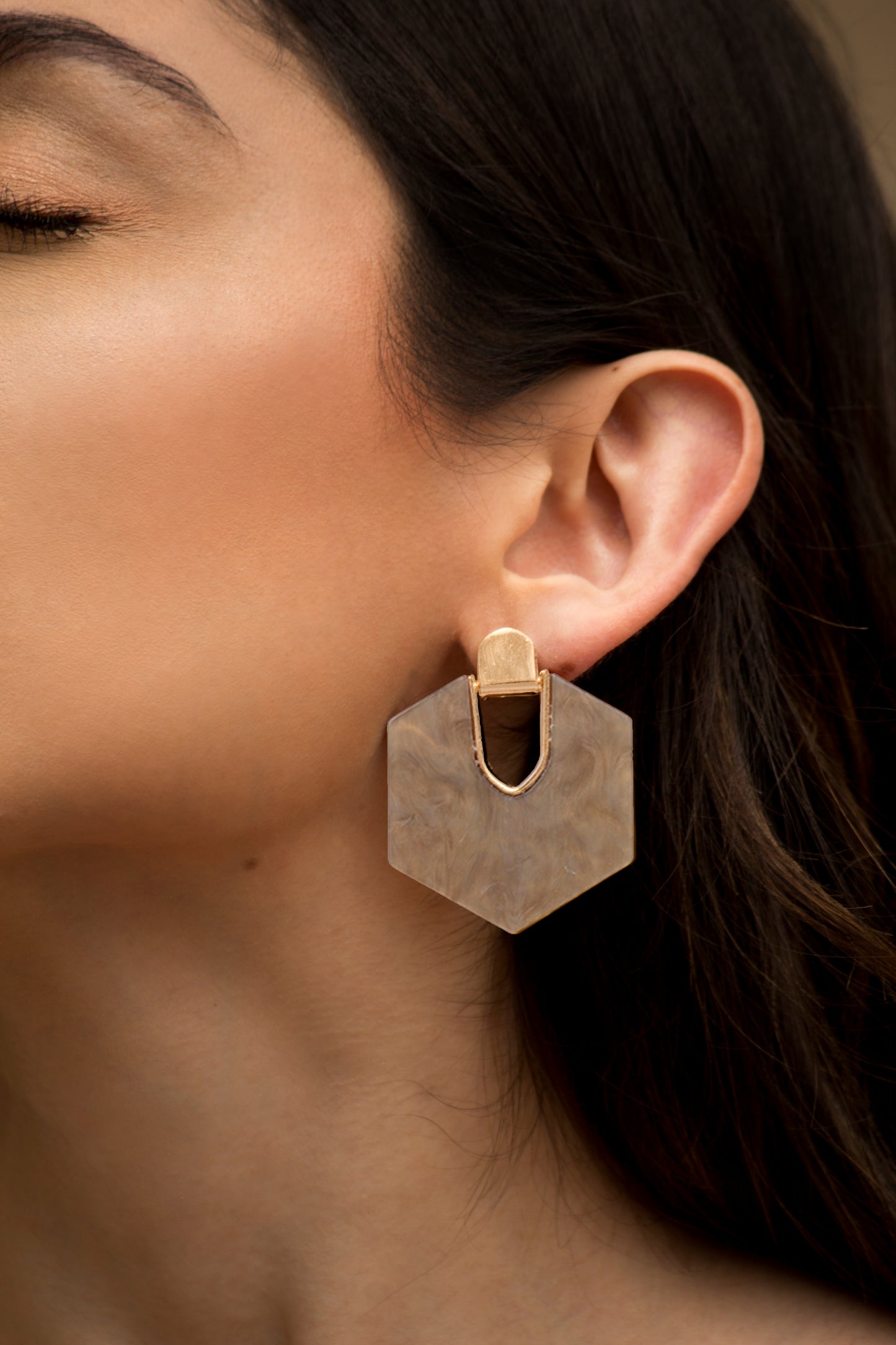 Aretes Macaria