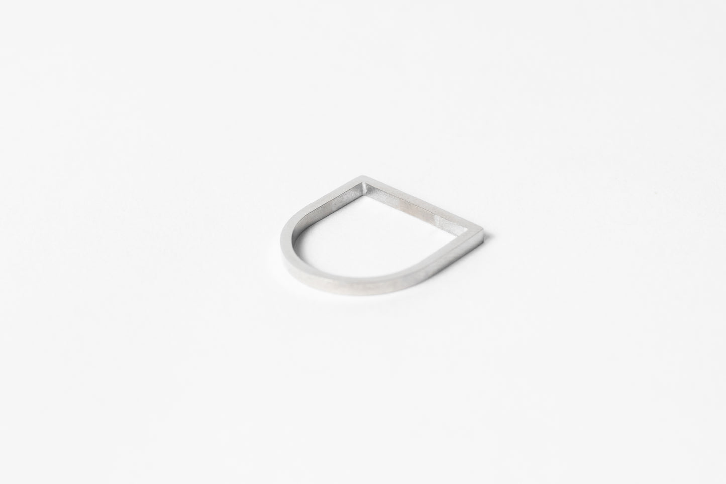 Anillo Inés