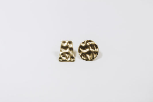 Aretes Muna